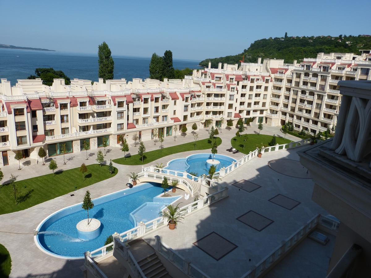 East From Paradise Apartment Varna Esterno foto