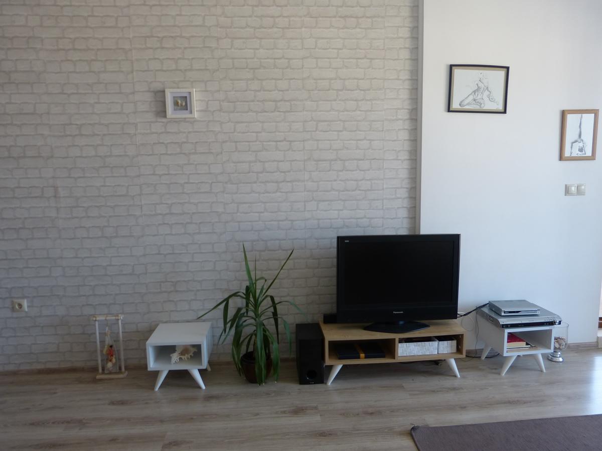 East From Paradise Apartment Varna Esterno foto