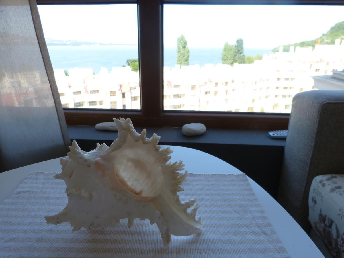 East From Paradise Apartment Varna Esterno foto